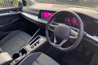 Volkswagen Golf 2.0 TDI Life 5dr DSG