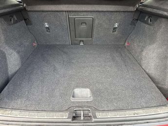 Volvo XC40 2.0 D4 [190] R DESIGN 5dr AWD Geartronic