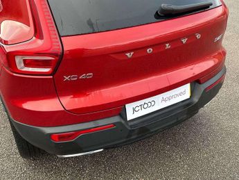 Volvo XC40 2.0 D4 [190] R DESIGN 5dr AWD Geartronic