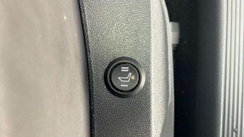 Volkswagen Golf Estate 1.5 eTSI 150 R-Line 5dr DSG