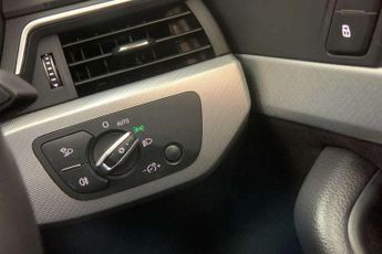 Audi A4 35 TFSI Technik 4dr S Tronic