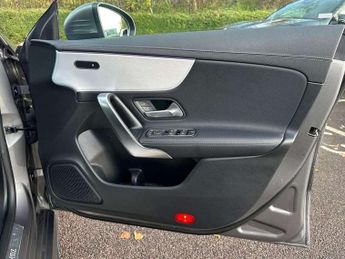 Mercedes-Benz CLA Shooting Brake CLA 200 AMG Line Premium 5dr Tip Auto