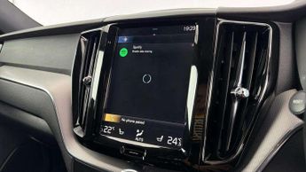 Volvo XC60 2.0 D4 R DESIGN 5dr AWD Geartronic