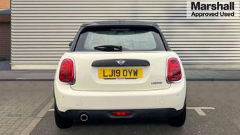 MINI Hatchback 5dr 1.5 Cooper Classic II 5dr Auto
