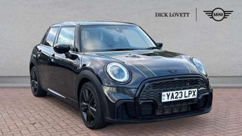 MINI Hatch 1.5 Cooper Sport 5dr Auto [Comfort/Nav Pack]