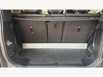 Land Rover Defender 3.0 D250 HSE 90 3dr Auto