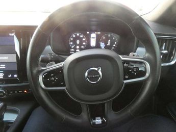 Volvo V90 2.0 D4 R DESIGN 5dr Geartronic
