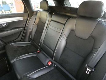 Volvo V90 2.0 D4 R DESIGN 5dr Geartronic