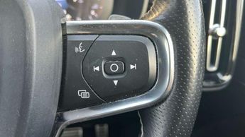 Volvo XC40 2.0 D4 [190] First Edition 5dr AWD Geartronic