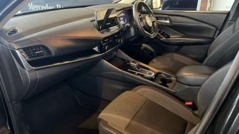 Nissan Qashqai 1.3 DiG-T MH 158 N-Connecta 5dr Xtronic