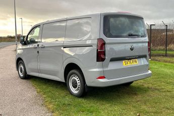 Volkswagen Transporter 2.0 TDI 150 Commerce Plus Van 4MOTION Auto