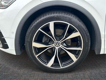 Volkswagen Tiguan 2.0 TDI R-Line 5dr DSG