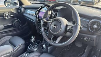 MINI Hatchback 1.5 Cooper Exclusive 3dr Auto