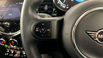 MINI Hatchback 5dr 1.5 Cooper Classic 5dr Auto [Comfort/Nav Pack]