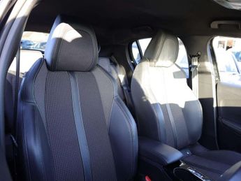 Peugeot 208 1.2 PureTech 100 GT 5dr EAT8