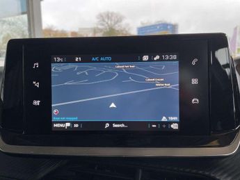 Peugeot 208 1.2 PureTech 130 Allure Premium + 5dr EAT8