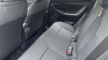 Toyota Yaris 1.5 Hybrid Icon 5dr CVT