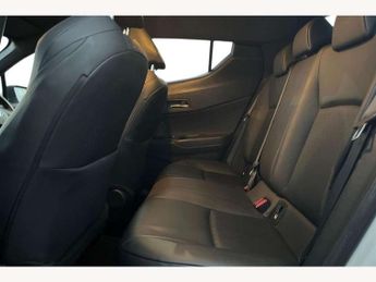 Toyota C-HR 1.8 Hybrid Dynamic 5dr CVT