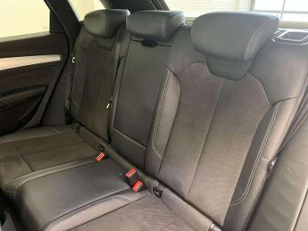Audi Q5 2.0T FSI Quattro S Line 5dr S Tronic