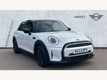 MINI Hatch 1.5 Cooper Classic 5dr Auto [Comfort/Nav Pack]