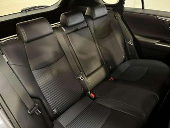 Toyota RAV4 2.5 VVT-i Hybrid Dynamic 5dr CVT 2WD