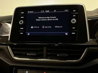 Volkswagen T-Roc 2.0 TSI 4MOTION R-Line 5dr DSG