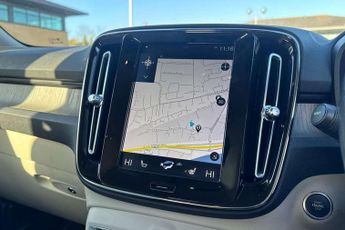 Volvo XC40 2.0 T4 Inscription 5dr AWD Geartronic