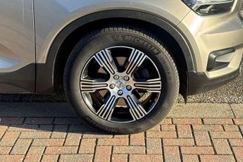 Volvo XC40 2.0 T4 Inscription 5dr AWD Geartronic