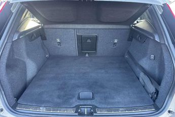 Volvo XC40 2.0 T4 Inscription 5dr AWD Geartronic