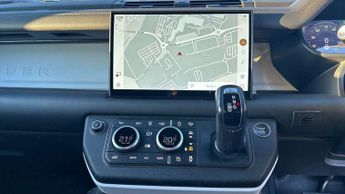 Land Rover Defender 3.0 D300 Hard Top HSE Auto