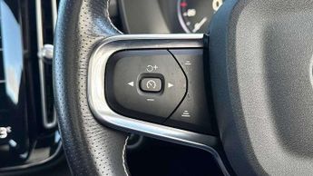 Volvo XC40 1.5 T3 [163] R DESIGN Pro 5dr Geartronic
