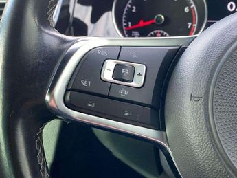 Volkswagen Golf 1.5 TSI EVO 150 R-Line 5dr DSG