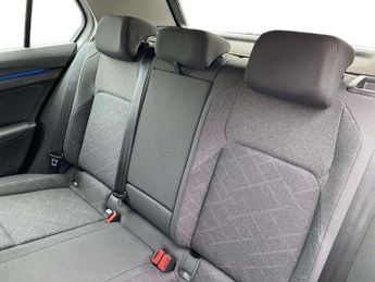 Volkswagen Golf 1.5 eTSI 150 Life 5dr DSG