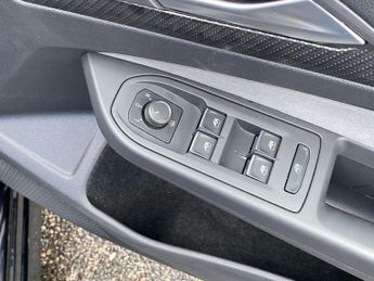 Volkswagen Golf Estate 2.0 TDI 150 R-Line 5dr DSG