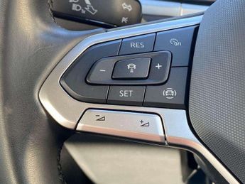 Volkswagen T-Roc 1.5 TSI Life 5dr DSG