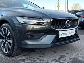 Volvo V60 Cross Country 2.0 D4 [190] Cross Country 5dr AWD Auto