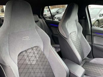 Volkswagen Golf 1.5 eTSI 150 R-Line 5dr DSG