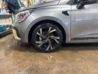 Renault Clio 1.6 E-TECH full hybrid 145 Engineered 5dr Auto