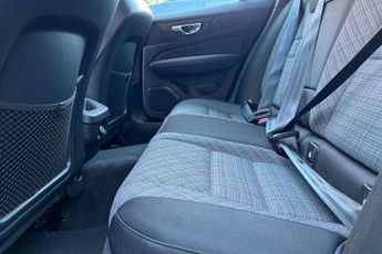 Volvo V60 2.0 B3P Momentum 5dr Auto [7 speed]