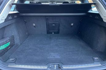 Volvo V60 2.0 B3P Momentum 5dr Auto [7 speed]
