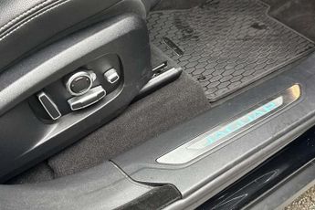 Jaguar F-Pace 2.0 P250 R-Dynamic SE 5dr Auto AWD