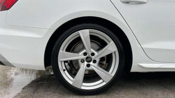 Audi A4 Avant 40 TFSI 204 S Line 5dr S Tronic