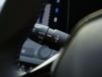 Peugeot 308 1.2 Hybrid 136 Allure 5dr e-DSC6