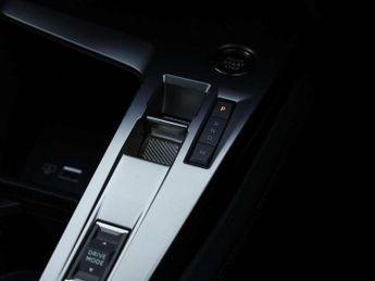 Peugeot 308 1.2 Hybrid 136 Allure 5dr e-DSC6