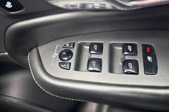 Volvo XC90 2.0 T8 [390] Hybrid Inscription Pro 5dr AWD Gtron