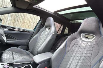 Volkswagen Tiguan 2.0 TDI R-Line 5dr DSG