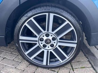 MINI Hatchback 5dr 1.5 Cooper Exclusive 5dr Auto