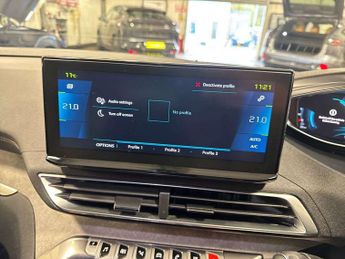 Peugeot 3008 1.6 Hybrid4 300 GT 5dr e-EAT8