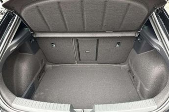 SEAT Leon 1.5 eTSI 150 FR Black Edition 5dr DSG [DAP]