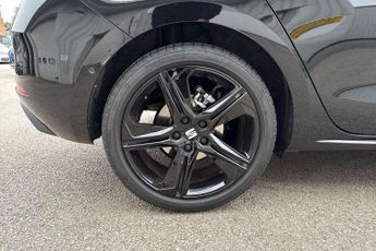 SEAT Leon 1.5 eTSI 150 FR Black Edition 5dr DSG [DAP]